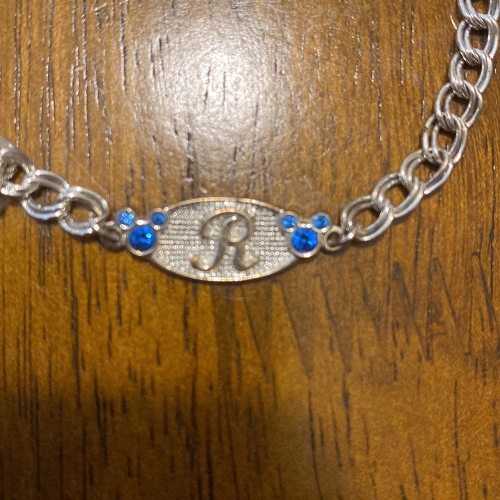 Disney “R” bracelet - Picture 3 of 3